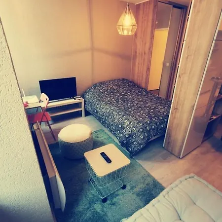 Super Ideally Located In The Old Town דירה *