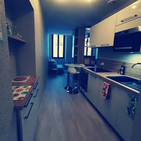 Апартаменты Super Ideally Located In The Old Town Анси